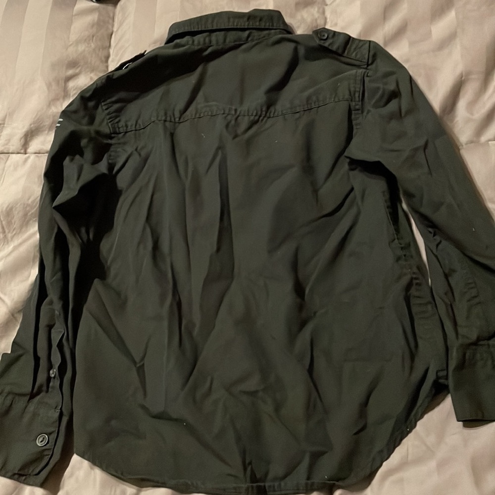Button Down - Picture 5 of 5